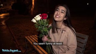Cute gurgaon girl Aaeysha gets fucked on Valentines Day in a hotel room