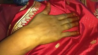 indian hot bhabhi in red sare waiting for her lover for fucking Videos