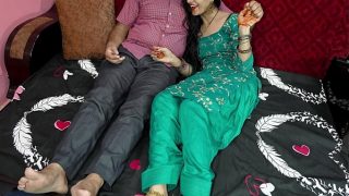 करवाचौथ स्पेशल प्रिया ने गिफ्ट के बदले अपनी गांड चुदवायी साफ़ हिन्दी आवाज में | Videos